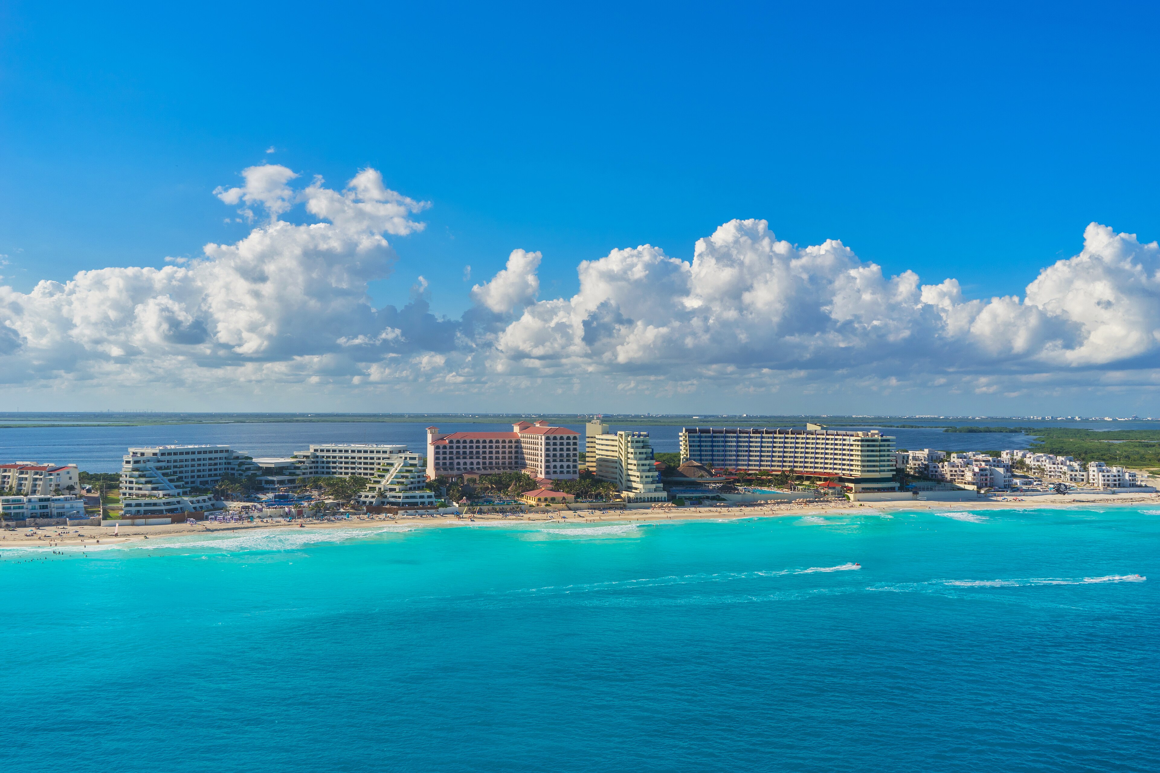 Cancún: destination picture for VisitCancun.co.uk