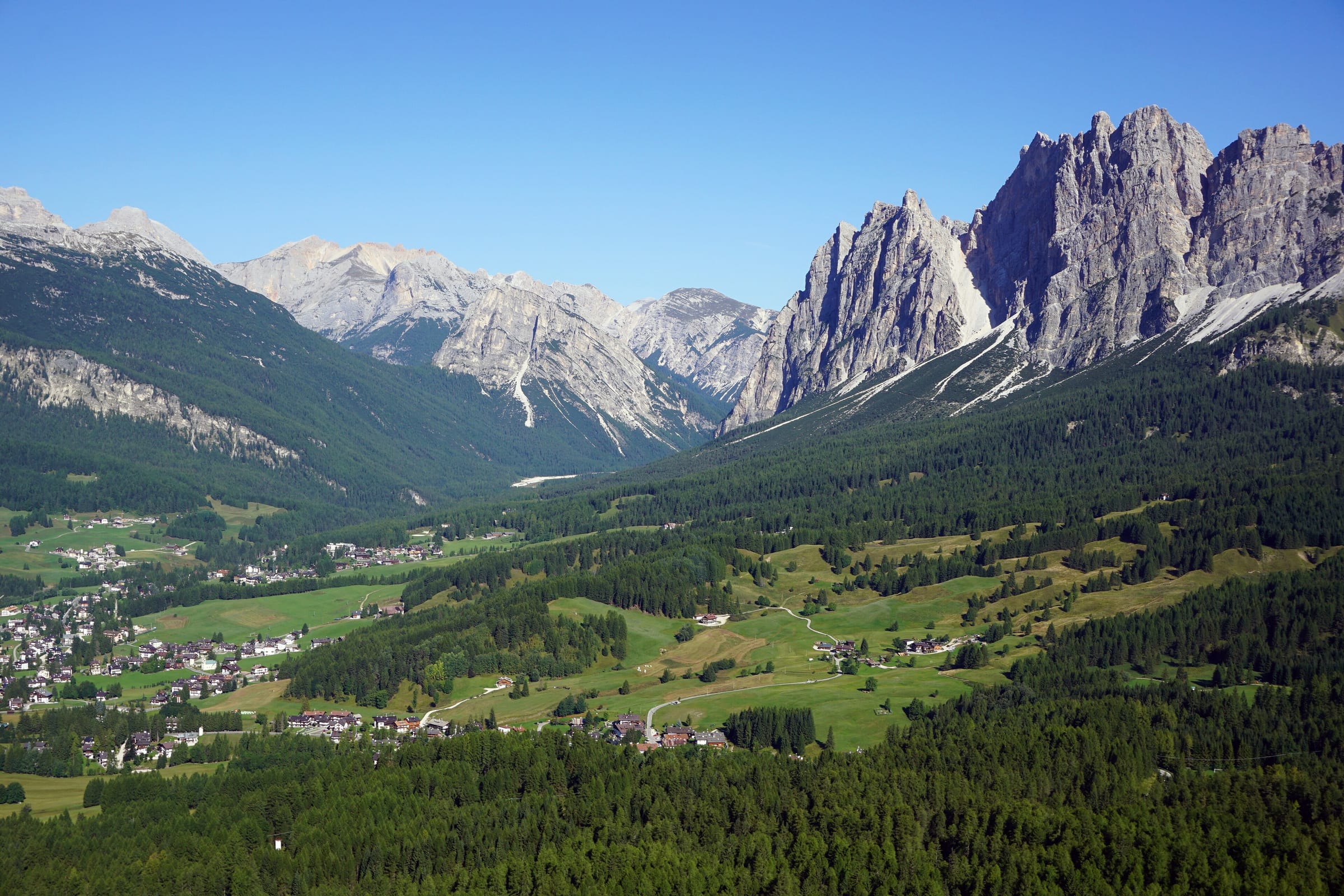 Cortina d'Ampezzo: destination picture for VisitCortinaDAmpezzo.co.uk